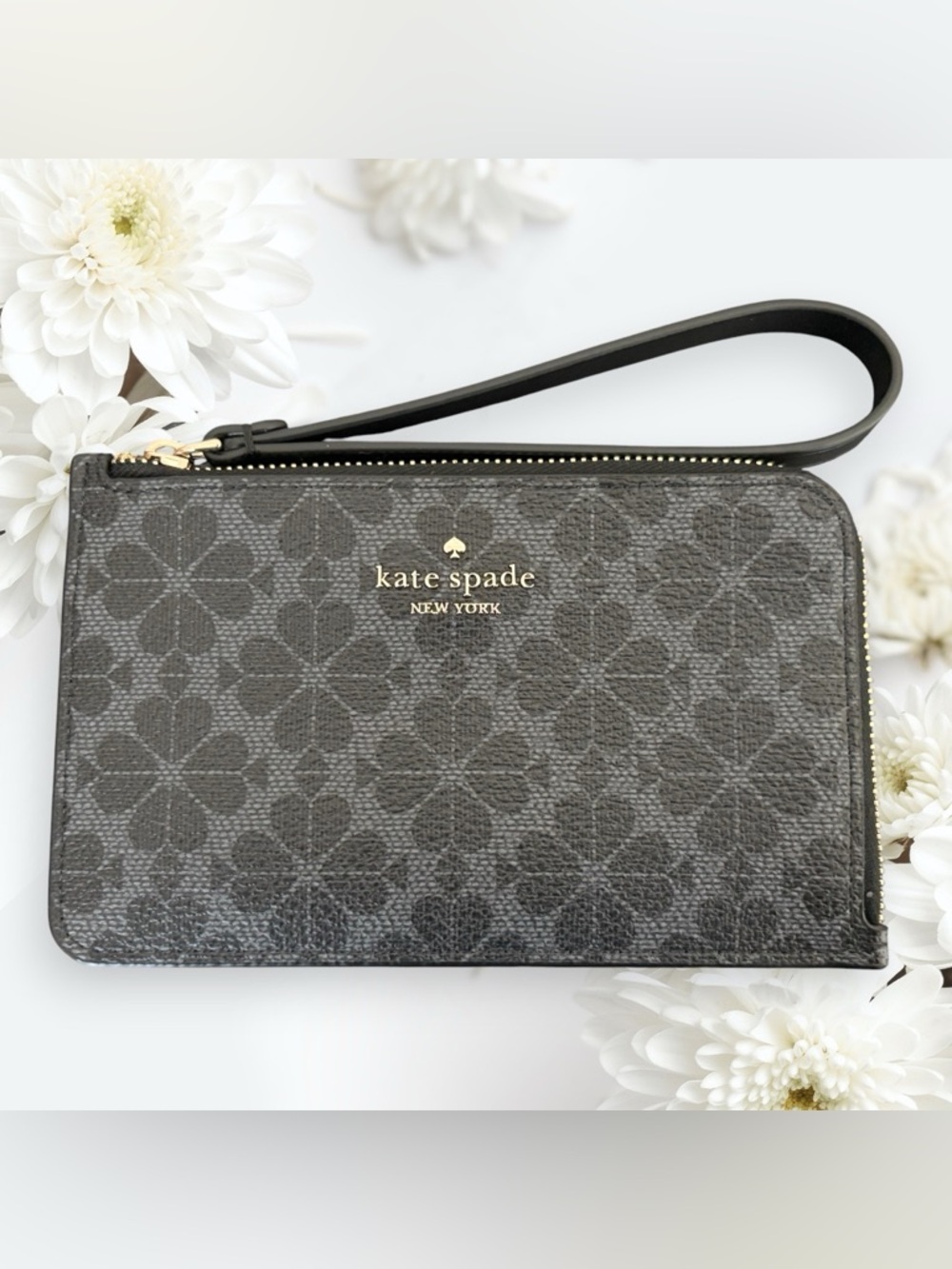 NWOT Kate Spade Small Wristlet